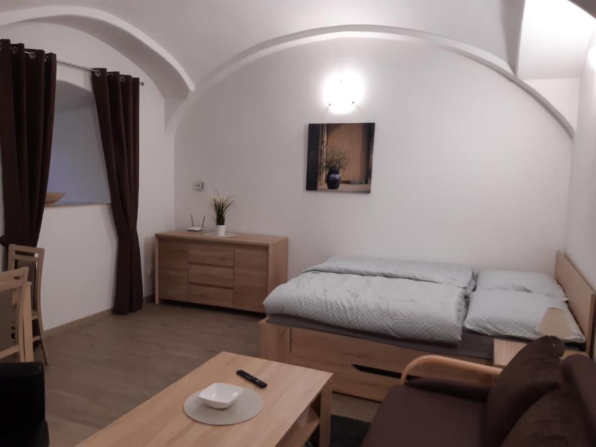 Martinuv Dvur Apartment Пилзен Екстериор снимка