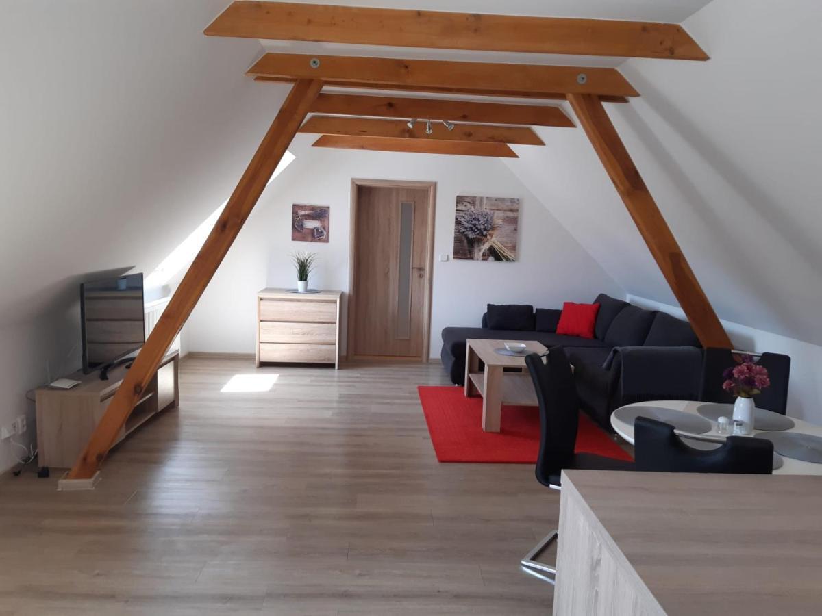 Martinuv Dvur Apartment Пилзен Екстериор снимка