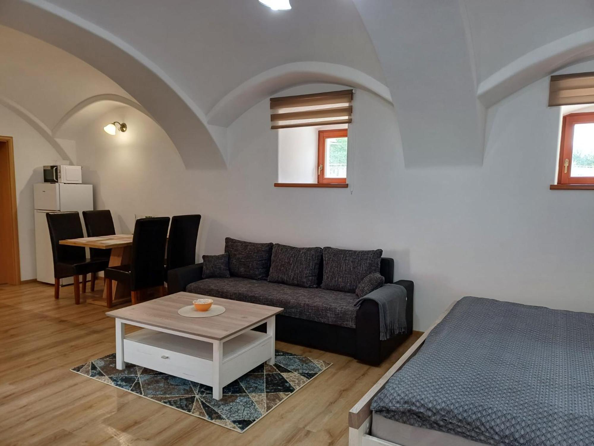 Martinuv Dvur Apartment Пилзен Екстериор снимка
